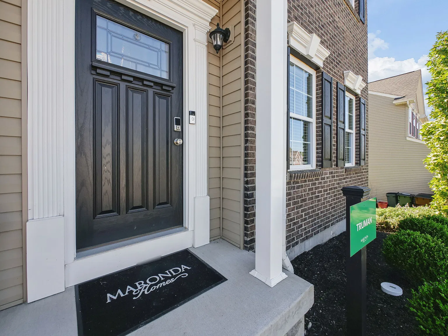 4 bed, 3.5 bath, 3200 sqft, $3,900 — Photo 4