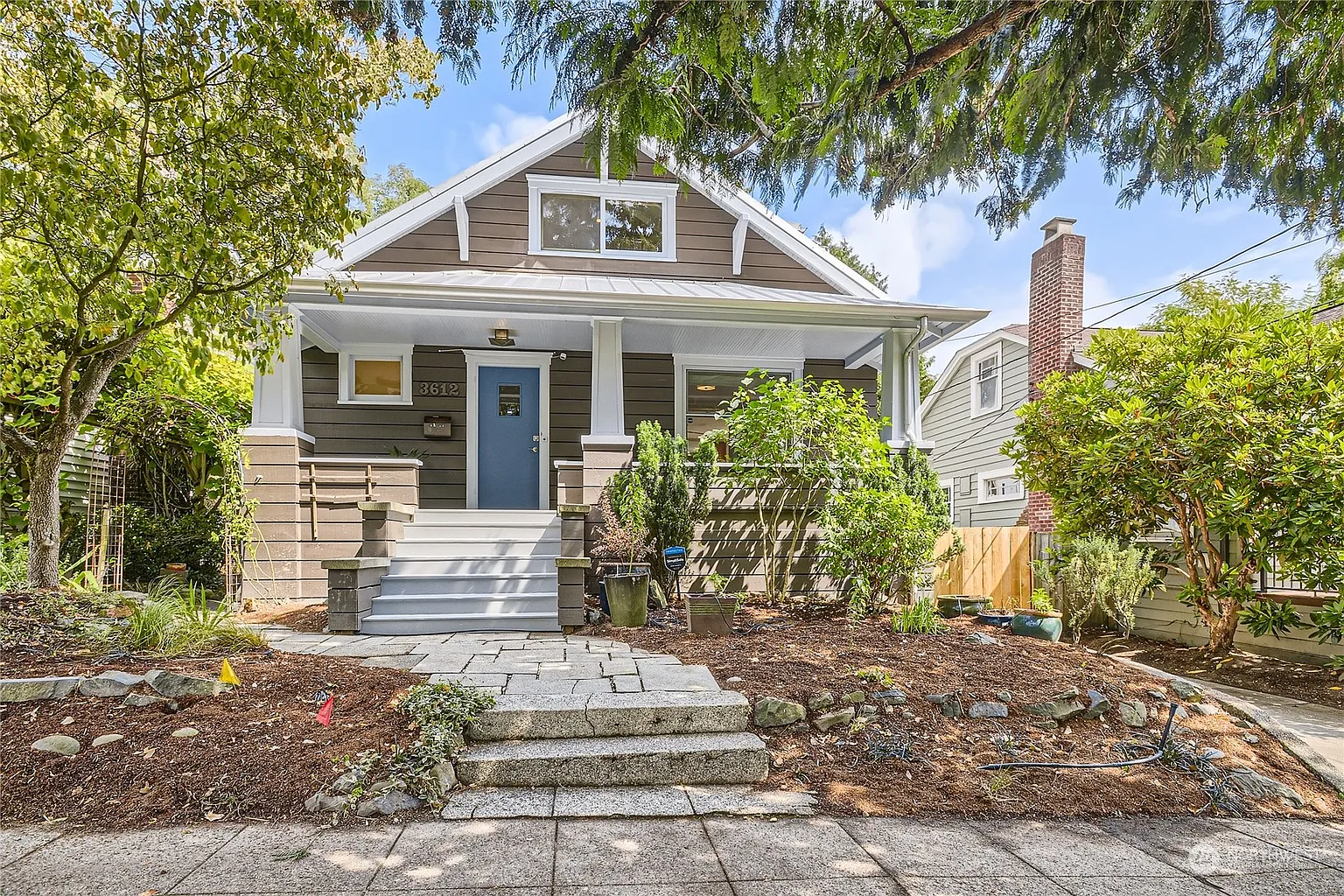 3612 Burke Avenue N photo 1