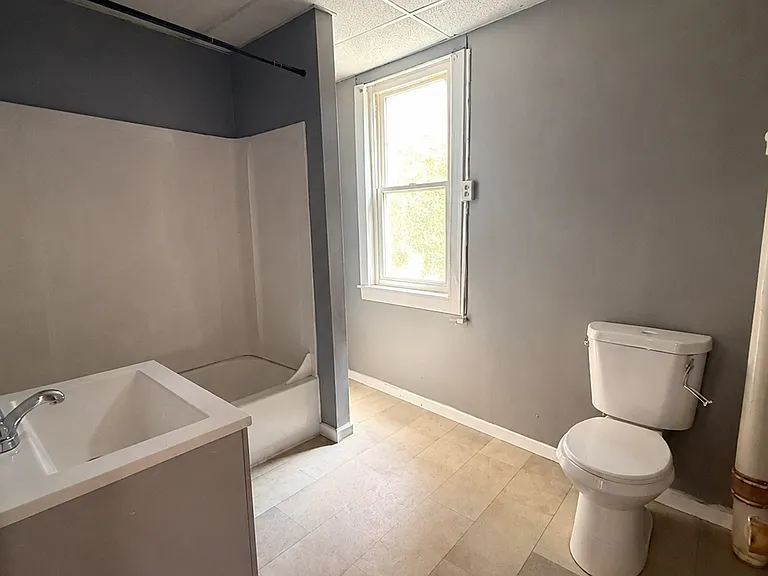 24 107th St #2 — Photo 15