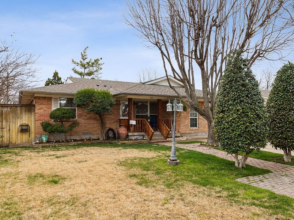 1st image of 532 Royal Crest Dr
