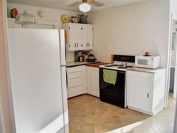 3rd image of 311 S Regier St