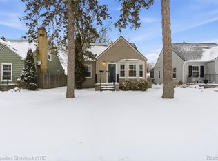 2079 Harvard Rd, Berkley, MI 48072