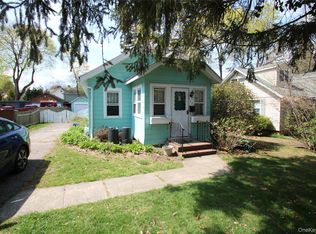 105 Seaview Ter, Northport, NY 11768