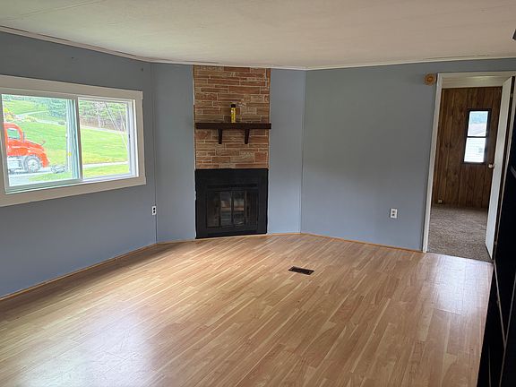 5th image of 683 Krumsville Rd