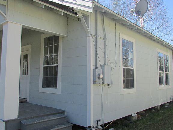 3rd image of 885 N 4th St