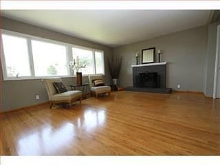 4th image of 479 Loma Vista Ter
