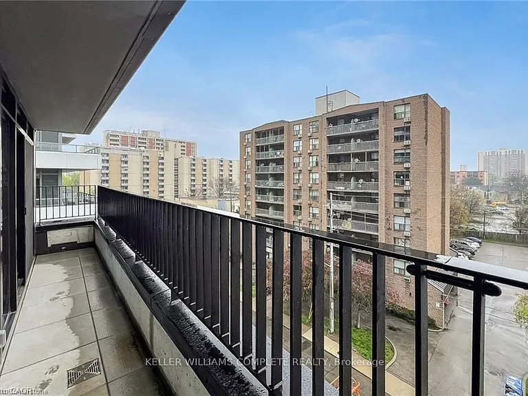 1 Jarvis St #526 — Photo 4