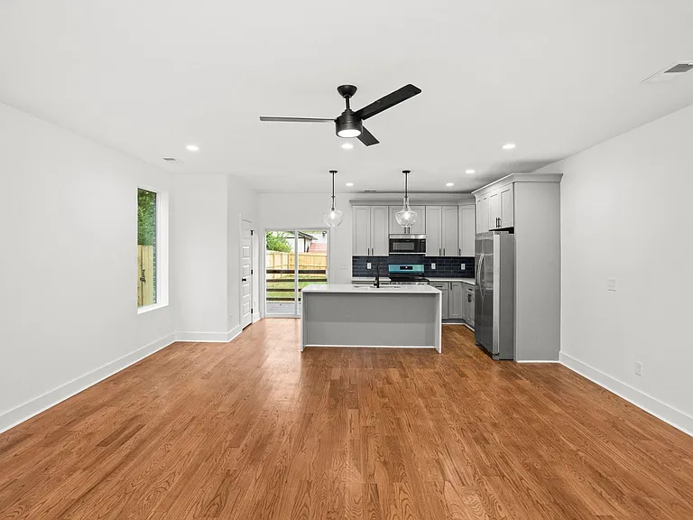 507 Demoss St N #120 — Photo 6