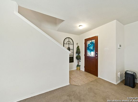 4th image of 11102 Montague Trl