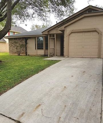 2nd image of 9018 Wellesley Manor Dr