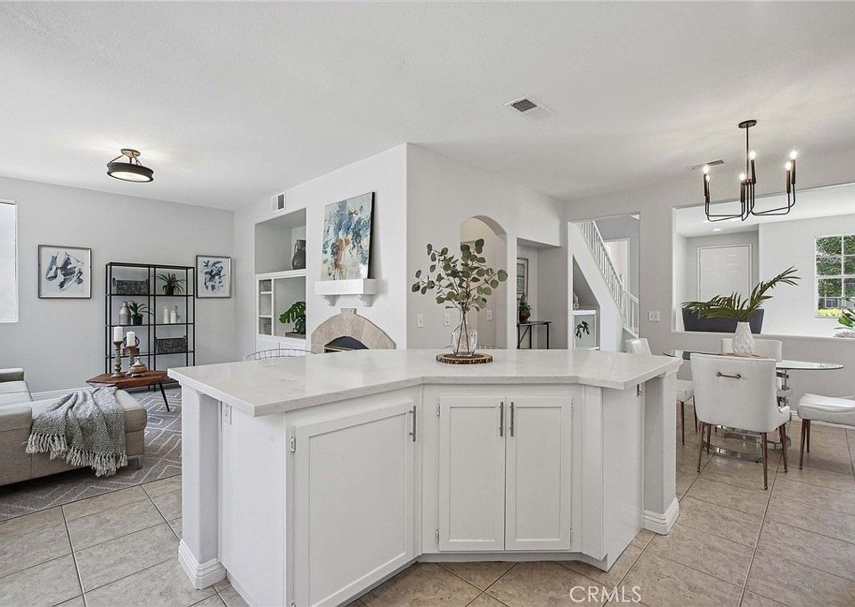 1st image of 31 Wellington Pl