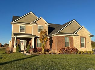 530 Antler Ct, Saline, MI