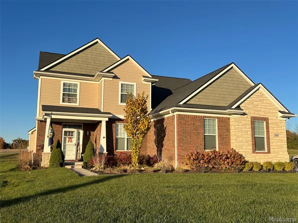 530 Antler Ct, Saline, MI 48176