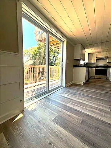184 Elm St #4 — Photo 3
