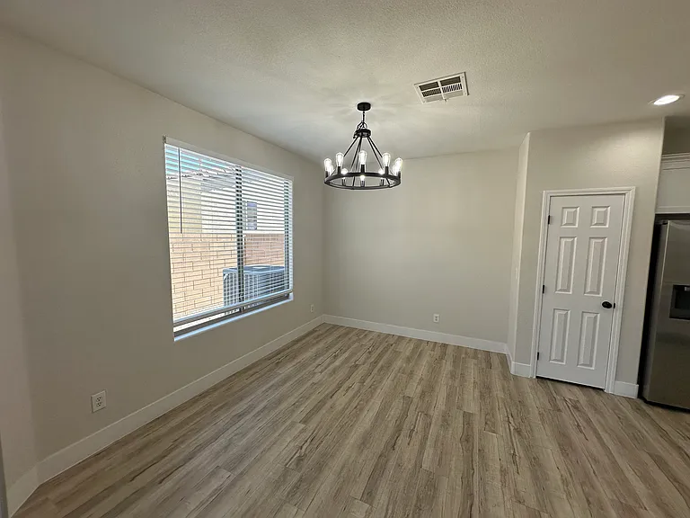 10004 Bonterra Ave — Photo 10