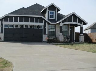 236 Crescent Ridge Dr, Fort Worth, TX 76140