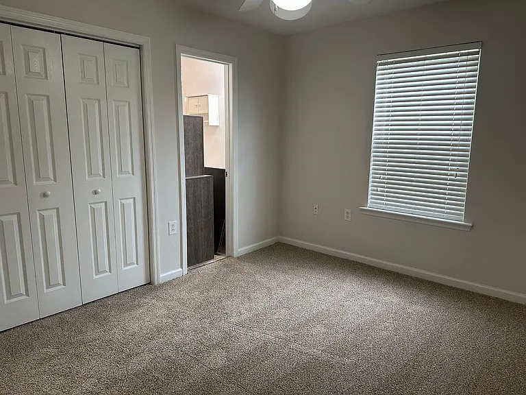 2738 W Tharpe St — Photo 13
