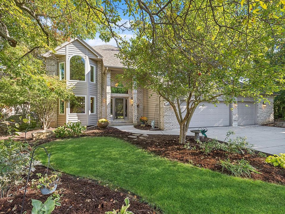 1st image of 3624 Woodland Trl