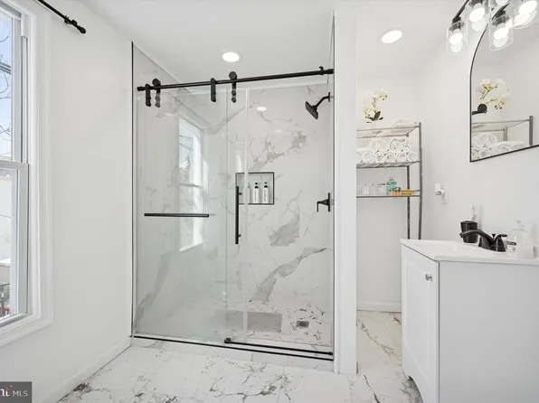 1963 N Napa St, Philadelphia, PA 19121