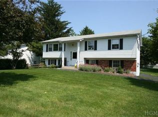 1370 Edcris Rd, Yorktown Heights, NY 10598