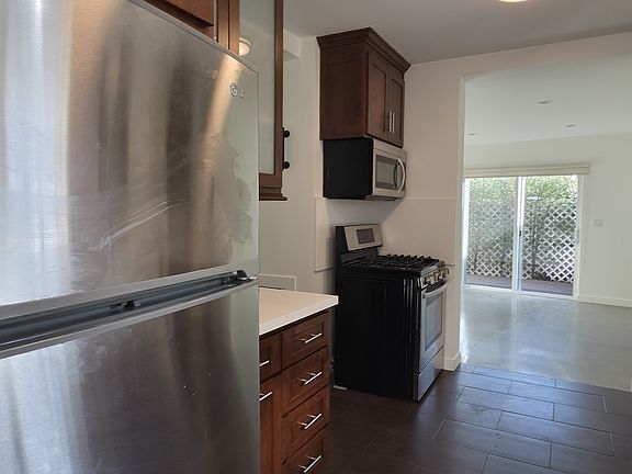 4th image of 2628 5th St APT L