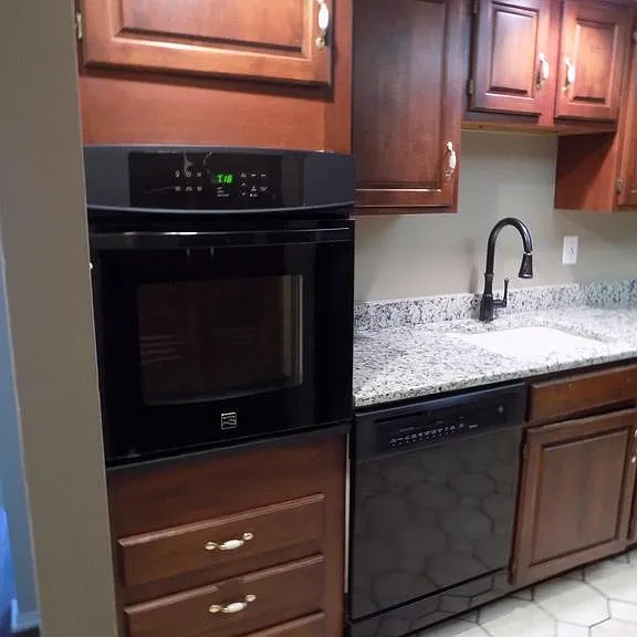 702 Towne Center Dr — Photo 9