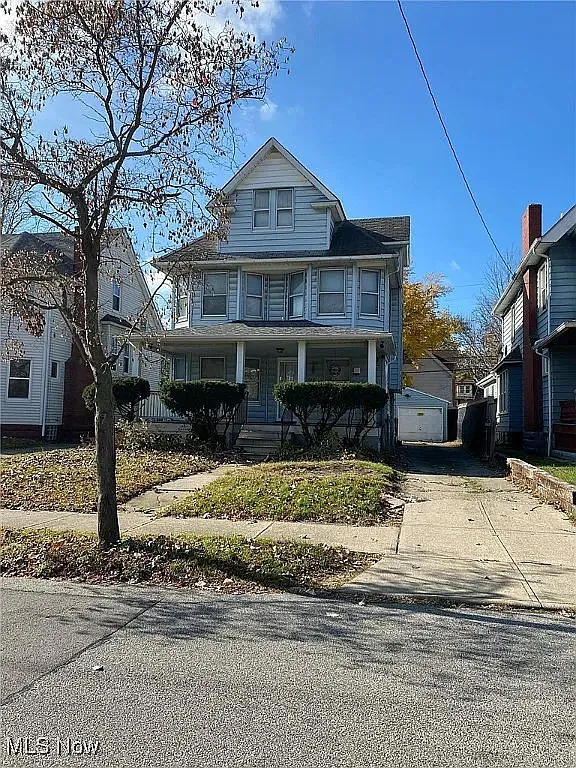 6 bed, 1.5 bath, 2287 sqft, $1,995 — Photo 1