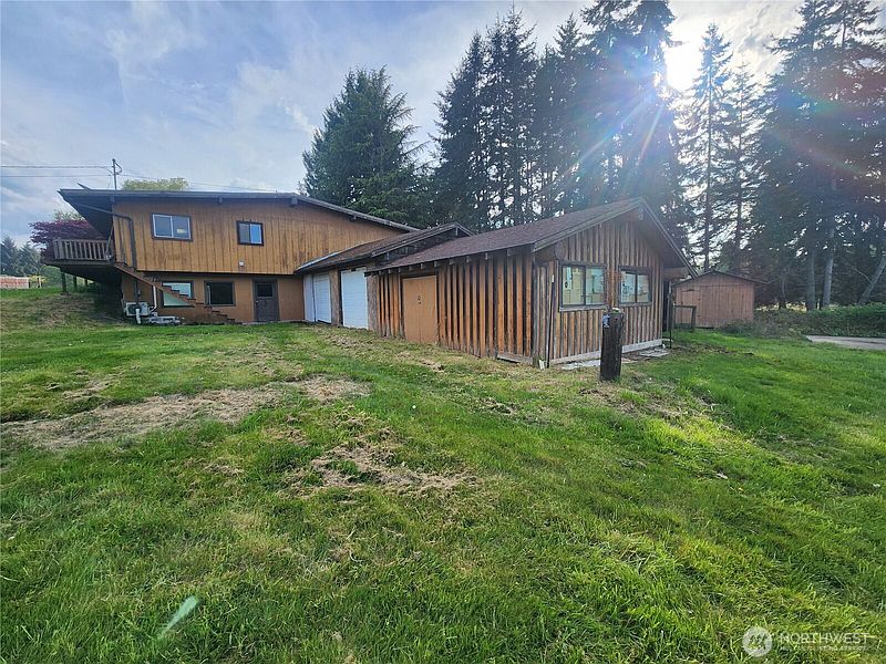 4th image of 663 Whiskey Creek Beach Road