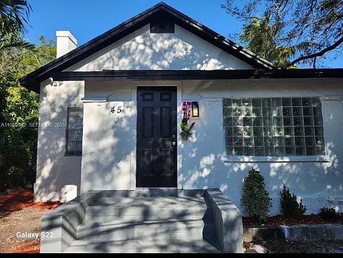 45 NE 60th St Photo 1