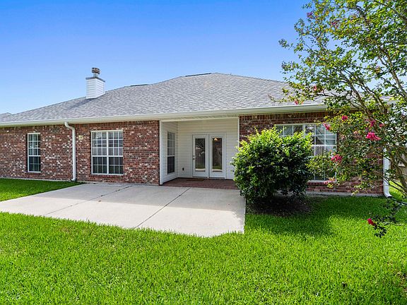 4th image of 13254 Carriage Cir E