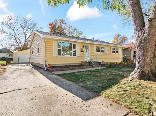 2054 Brentwood Dr, Springfield, IL 62704