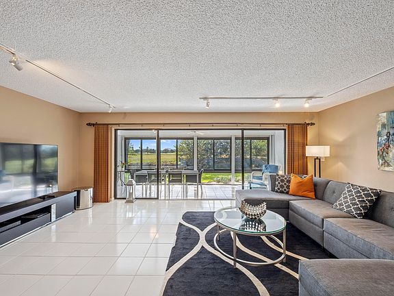 2nd image of 6388 Aspen Glen Circle