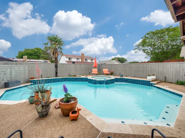 1913 J J Pearce Dr, Richardson, TX 75081