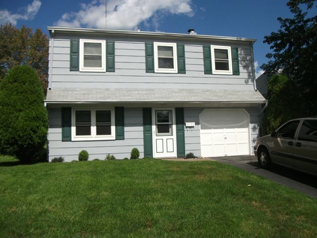 2nd image of 2173 Schaefer Rd