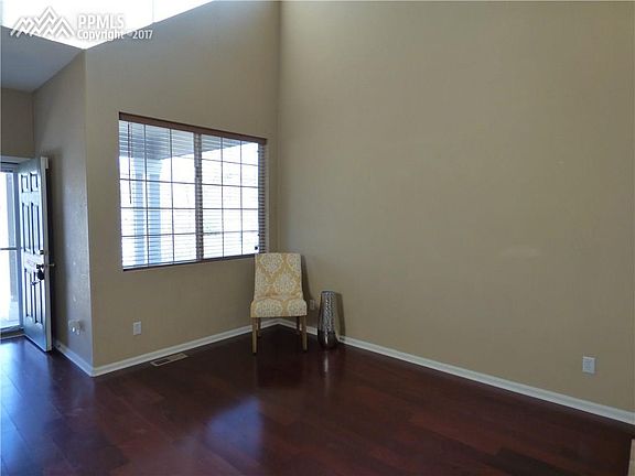5th image of 1682 Woodpark Dr