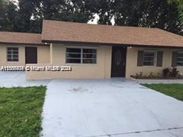 3280 NW 214th St, Miami Gardens, FL 33056
