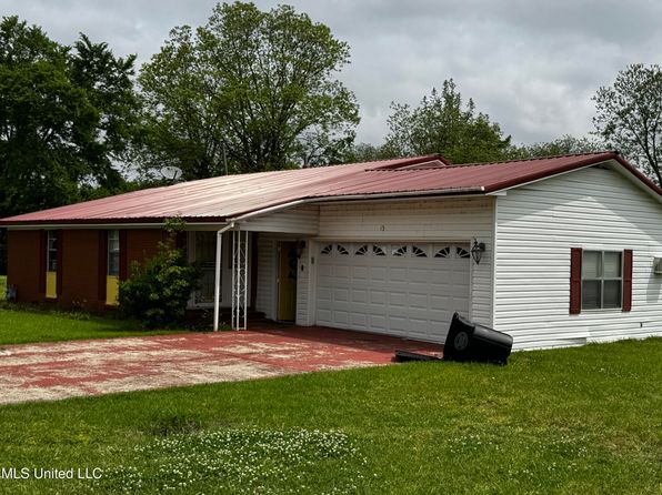 13 2nd St, Cleveland, MS 38732