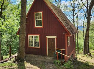 689 Lonesome Pine Ln, Great Cacapon, WV