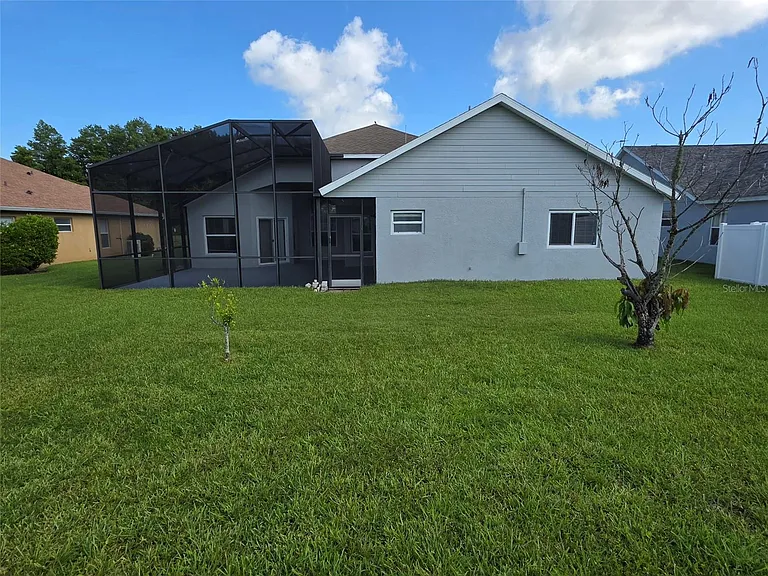 881 Seneca Trl — Photo 11