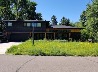 15401 Court Rd, Minnetonka, MN 55345