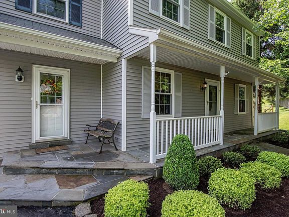 4th image of 24725 Nickelby Dr