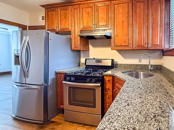 2nd image of 2507 N Lockwood Ave #1