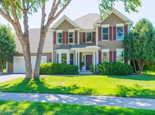 7011 113th St W, Bloomington, MN 55438
