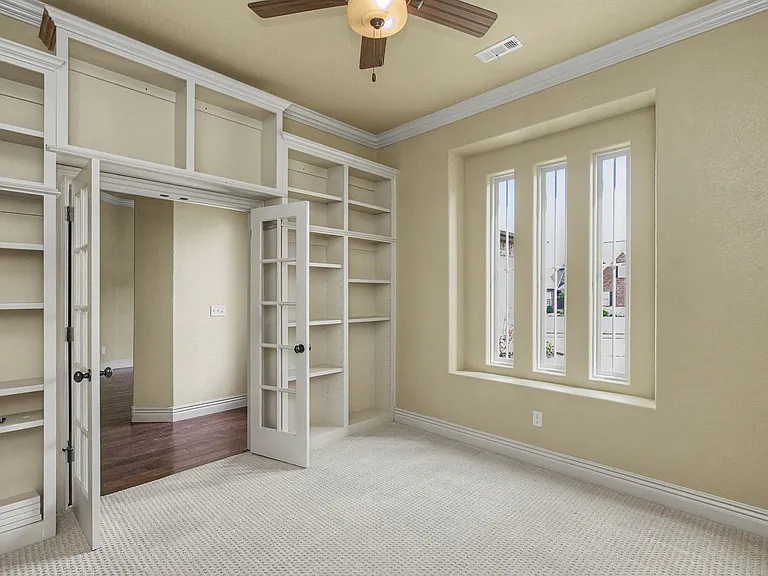 6600 Willowridge Ln — Photo 13