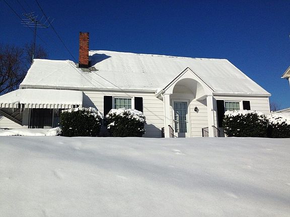 3rd image of 301 Glen Ave