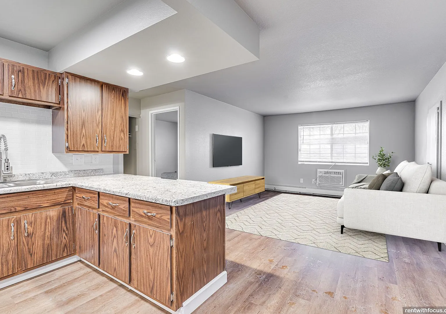 Stonecreek Apartments — Photo 3