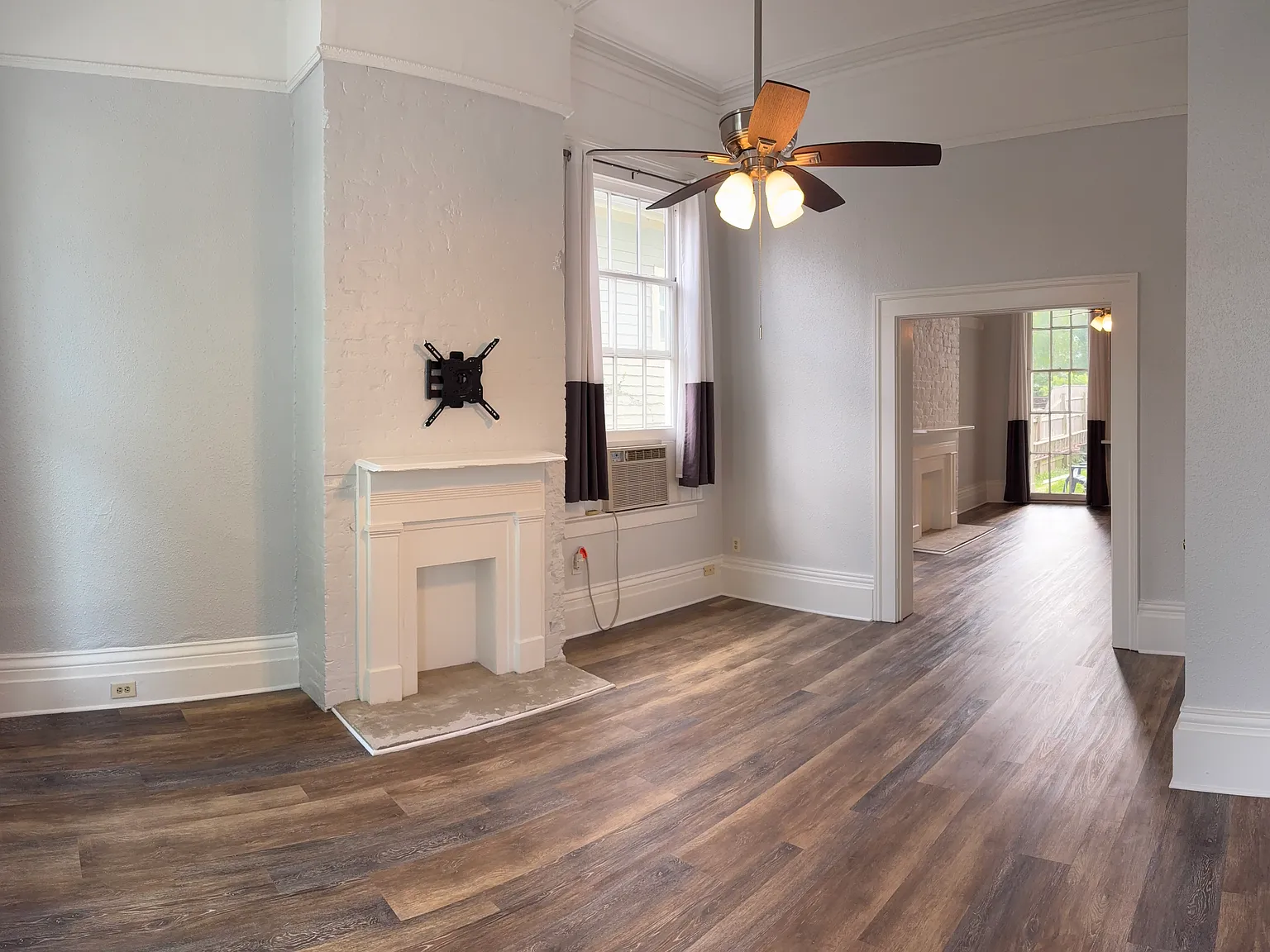 1 bed, 1000 sqft, $1,500 — Photo 3