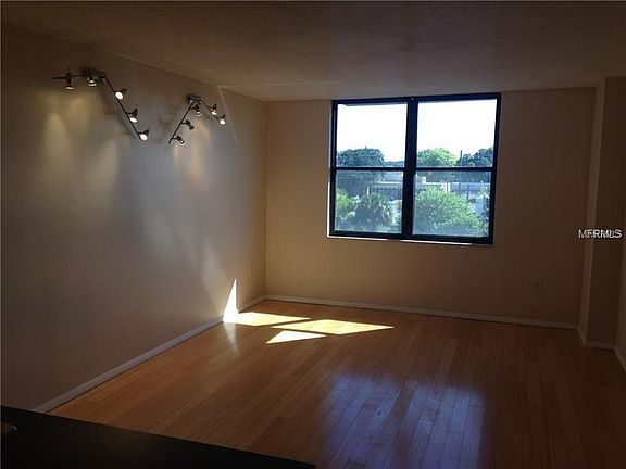 4th image of 701 S Madison Ave APT 216