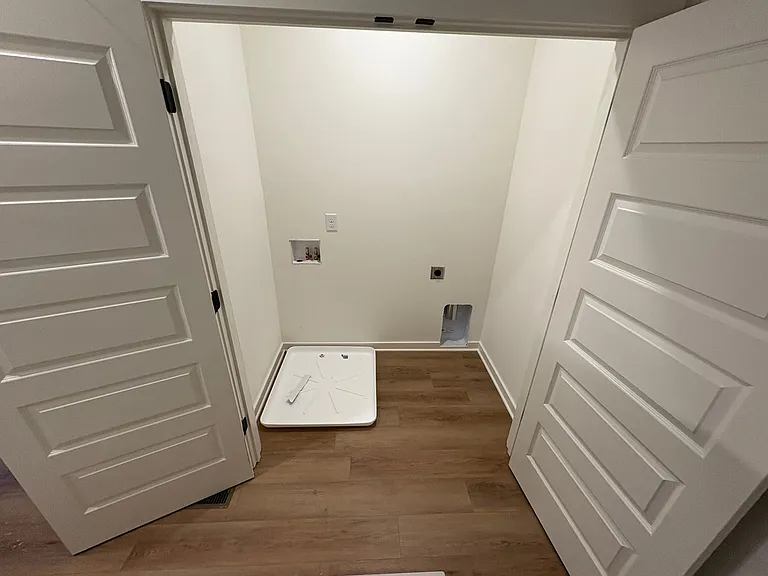 310 Cedar St — Photo 16