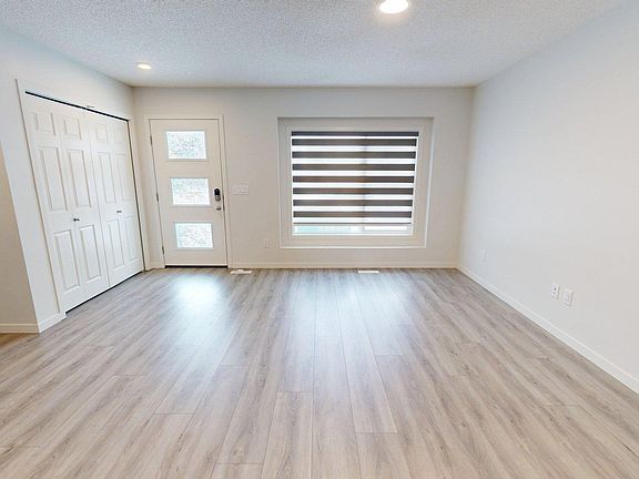 3rd image of 7104 46a St